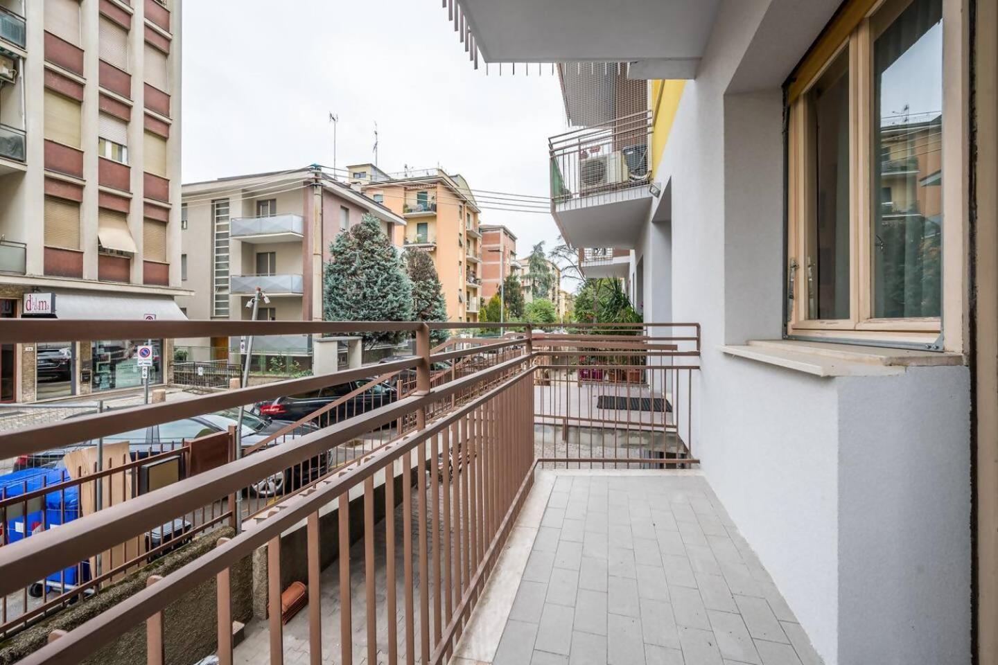 Casa Amelia Elegant Suite Parcheggio Gratuito Parma Exterior photo